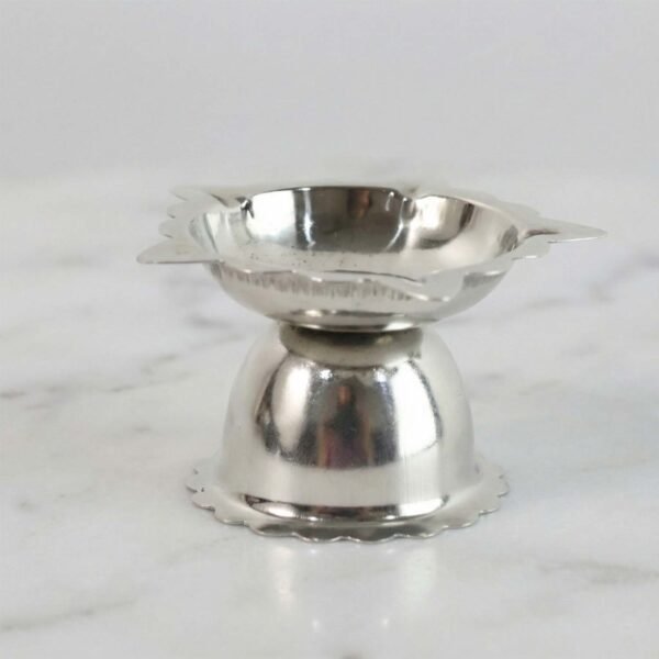 Stainless Steel Sunflower Design Diya Stand (Small Size / 1 Pc)