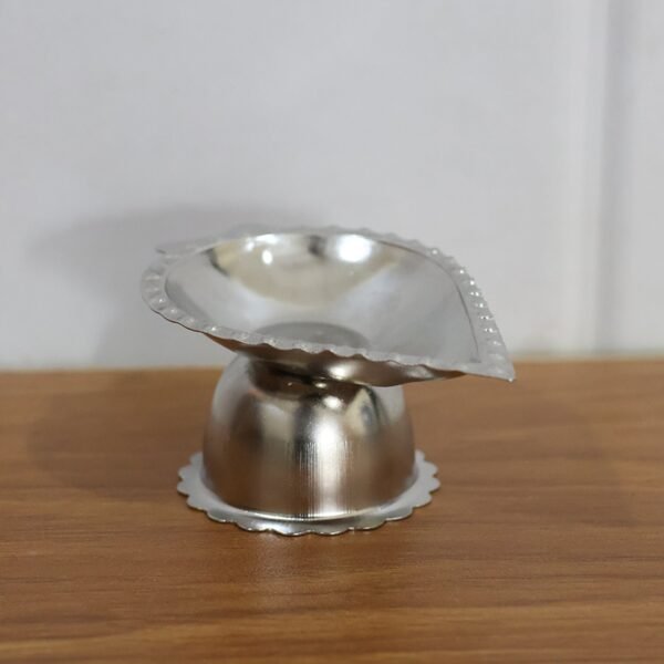 Diya-08_4cb7c258-f3d6-4a20-a25c-2daa0c71d65d.jpg Stainless Steel Diamond Design Agarbatti & Diya Stand (1 Pc)