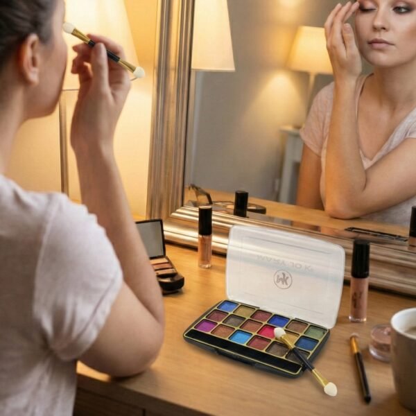 Eyeshadow-03.jpg Premium 18-Color Shimmer Eyeshadow Palette (12 GM / 1 Pc)