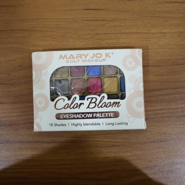 Eyeshadow-live.jpg Premium 18-Color Shimmer Eyeshadow Palette (12 GM / 1 Pc)