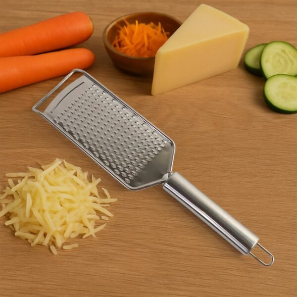 Grater-02_c9d78b7e-6e4f-4894-9977-a1dca7913da9.jpg Supermom Supermom Stainless Steel Carrot Grater (1 Pc)