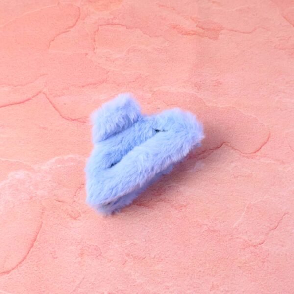 Big-Size Soft Faux Fur Hair Claw Clips (1 Pc)