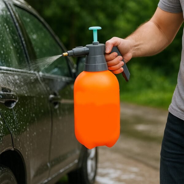 Handheld-Pressure-Sprayer-10.jpg Water Sprayer Hand-held Pump Pressure Garden Sprayer - 2 L (Mix Color)