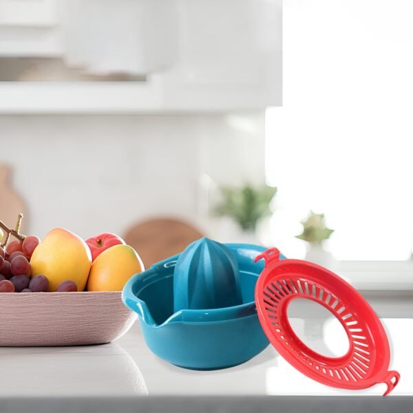 Supermom Plastic Premium Manual Hand Press Citrus Juicer (1 Pc)
