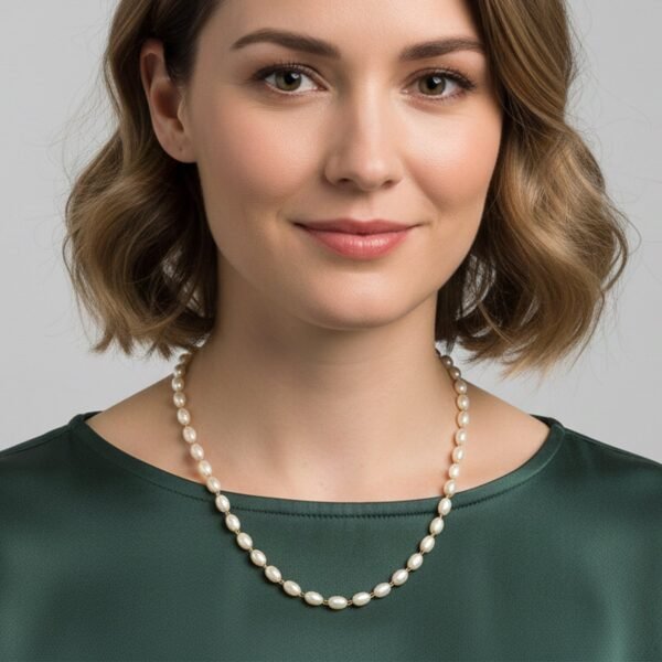 Moti-Necklace-02.jpg Elegant Pearl Beaded Necklace with Golden Chain Accents (1 Pc)