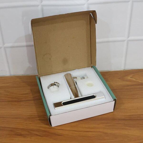 Plastic-Universal-Shower-Head-08.jpg Plastic Universal Shower Head – Adjustable, High Pressure & Water Saving (1 Pc)