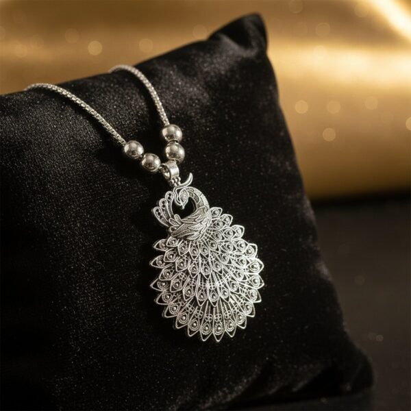 Elegant Peacock Design Oxidised Silver Finish Pendant Necklace (1 Pc)