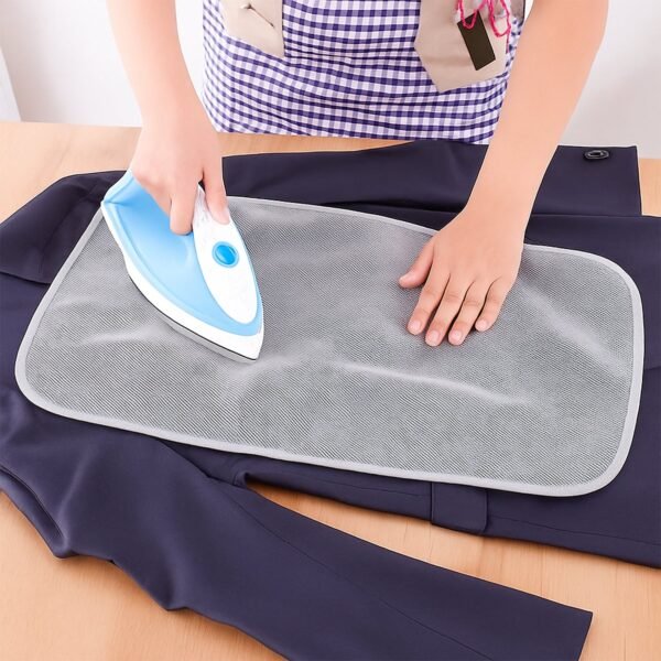 Large Ironing Press Net / Mesh Ironing Protector Cloth (65 x 50 Cm / 1 Pc)