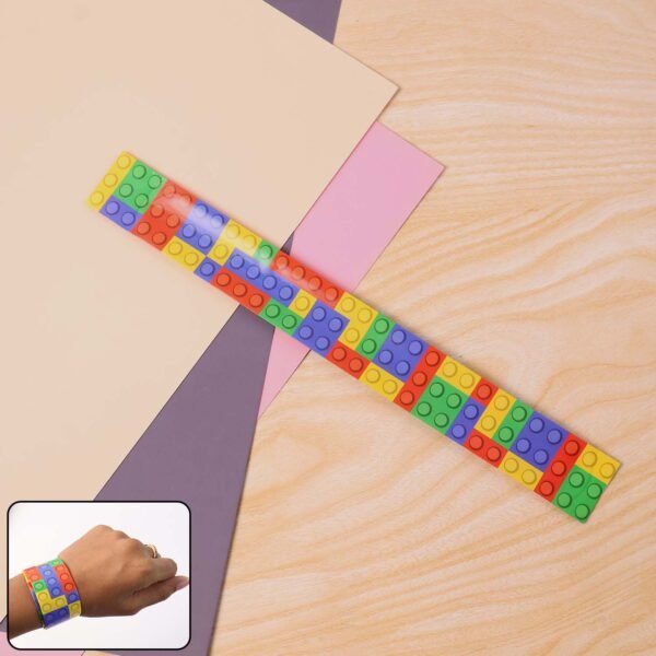 SlapBandSingle-WOSKU-01.jpg Colorful Snap Slap Bracelet Toy (1 Pc )