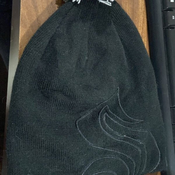 WhatsAppImage2022-08-01at2.33.35PM.jpg Men's and Women's Skull Slouchy Winter Woolen Knitted Black Inside Fur Beanie Cap.