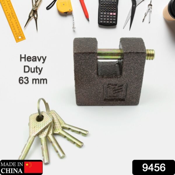 a3a77656-cc92-44a9-9769-139b6e36c5d4.jpg Iron lock, Brass Core and Thickened Spray Black Iron Door Lock With 5 pc Keys for Home Dormitory, Waterproof Antirust Anti-theft locks Outdoor Gate Shed Locks Warehouse Big Iron Door Drawer Lock (63 mm )