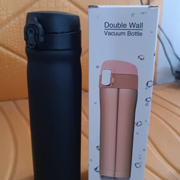 a460af4a-b8b2-47d5-8bfd-b231a2f91fa7.jpg Stainless Steel Vacuum Thermal Insulation Water Bottle (500ml)