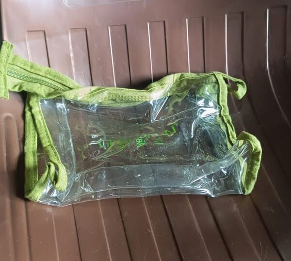 a56a151a-575c-4fbe-9080-e993d4d16b0e.jpg Transparent Zipper Closing Pouch (1 Pc)