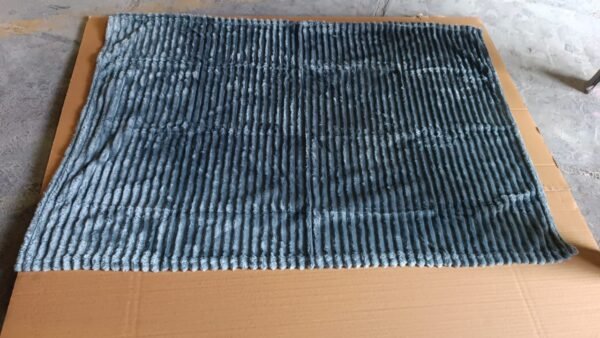 a7745292-00bd-476b-85d5-55a40cbc08b8.jpg Pet Soft Cat Dog Blanket / Towel (110×70 Cm / 1 Pc / Mix Color & Design)