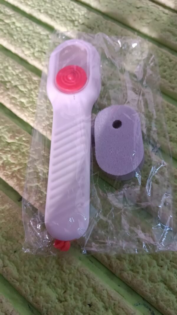 a7d65904-4cce-43b2-b052-223d223d74a2.jpg Cleaning Sponge Brush Liquid / Soap Dispenser & With 4 Refill Brush Heads (1 Set)