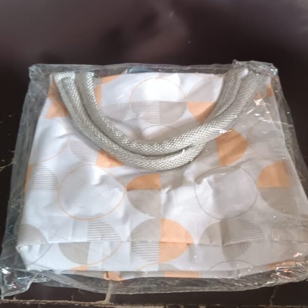 ab8a637e-8c25-475c-8e84-78ba9eb0df2f.jpg Lunch Bag for Women Men Insulated Lunch Bag (1 Pc / Mix Color)