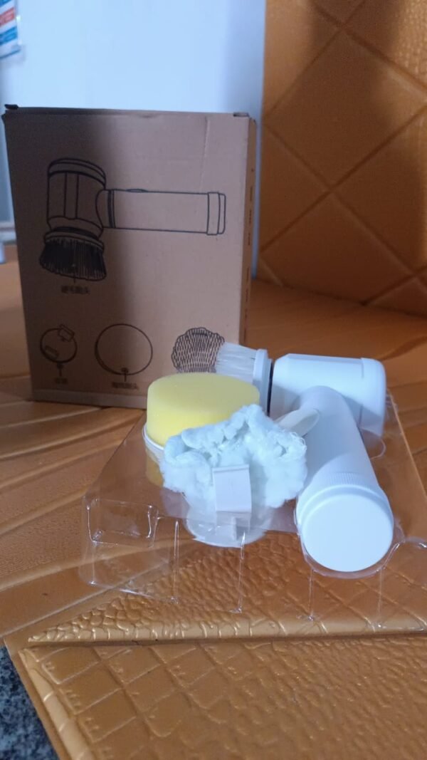 b18dbc50-9206-4459-999b-e92172805591.jpg Portable Electric Cleaning Brush with 3 Replaceable Brush Heads (5 In 1)