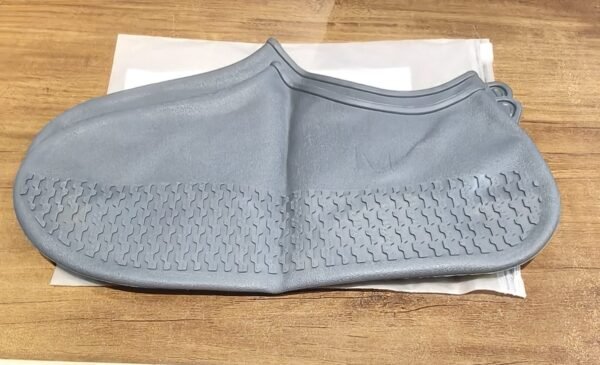 Grey Non-Slip Silicone Rain Reusable Anti skid Waterproof Fordable Boot (1 Pair)