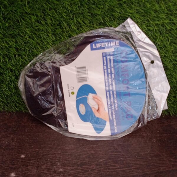 bb5d3b1d-c7cb-4143-94b6-b6317fadb35a.jpg Wrist S Mouse Pad Used For Mouse While Using Computer.