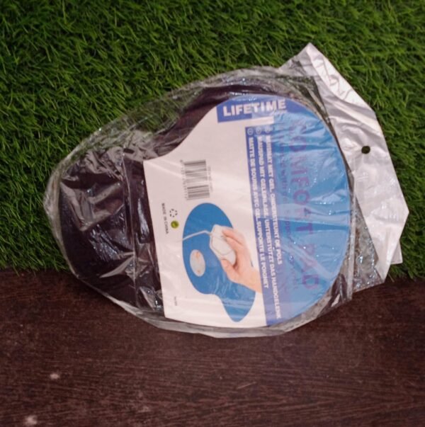 bb5d3b1d-c7cb-4143-94b6-b6317fadb35a.jpg Wrist S Mouse Pad Used For Mouse While Using Computer.