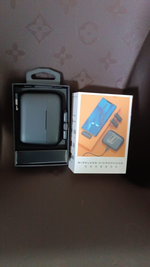 bbf30904-c5b3-4e61-8446-df6a26571503.jpg Wireless Microphones, Collar Mic for All Smart Phone / Type-C (1 Set)