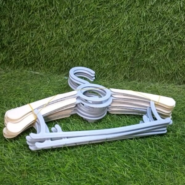 Large Adjustable Plastic Dress Hangers – Space-Saving & Lightweight (5 Pc)