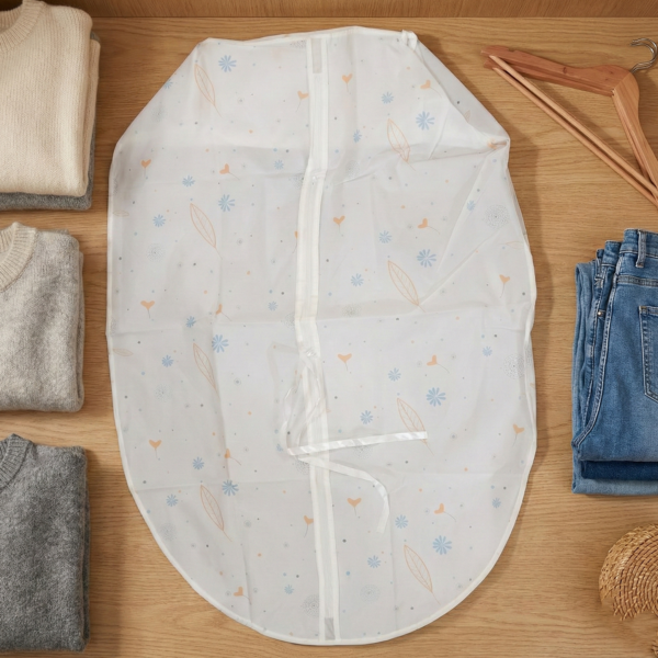 blazercover-06.png Multipurpose Non-Woven Garment Storage Cover