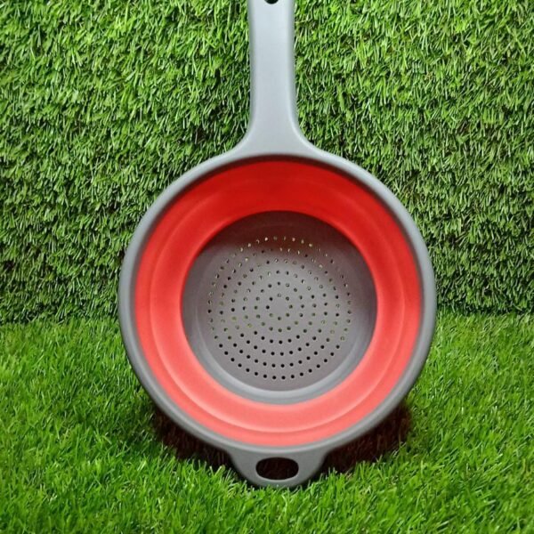 c0b9b8d5-0b45-4d33-8685-529d403c881e.jpg Foldable Silicone Colander for Fruit & Veggies