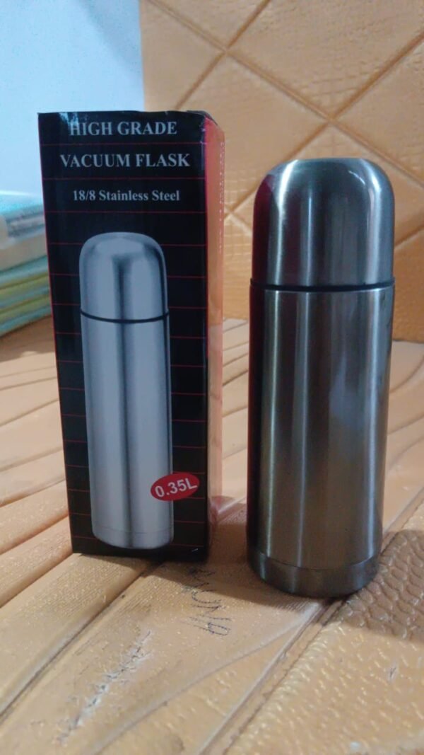 c427e3b2-0f20-4355-af5d-efdf99874223.jpg Stainless Steel Hot And Cold Water Bottle With Push-down Lid (350ml)