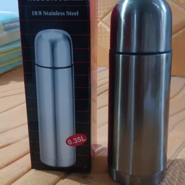 c427e3b2-0f20-4355-af5d-efdf99874223.jpg Stainless Steel Hot And Cold Water Bottle With Push-down Lid (350ml)
