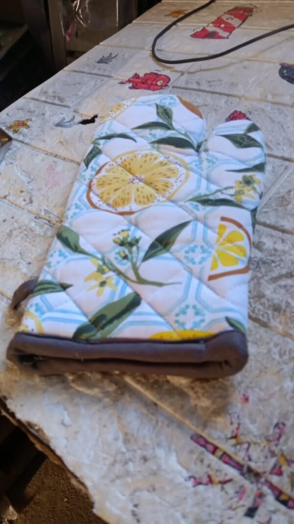 c4aac65b-657a-4654-8254-74bb5ba112ed.jpg Baking Essential Cotton Glove, Heat Proof Microwave Baking Oven