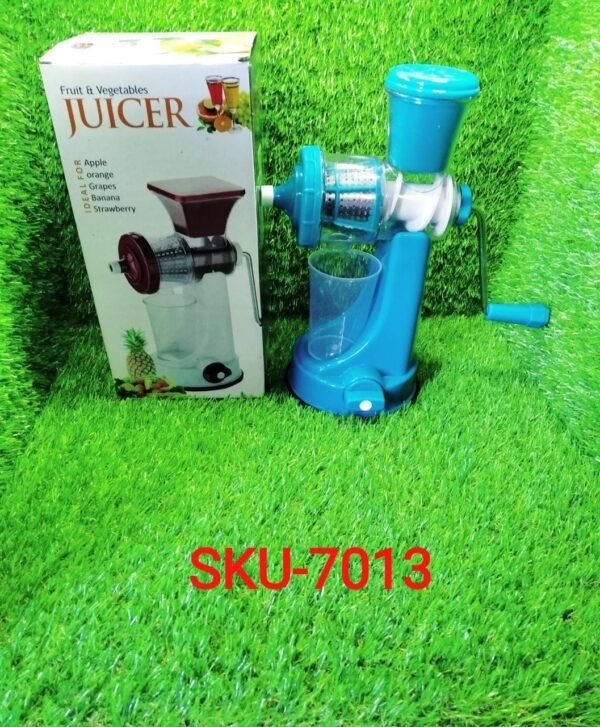 Manual Fruit Vegetable Juicer with Strainer (Multicolour)