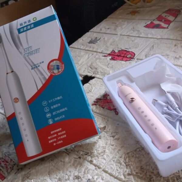 Electric Toothbrush for Adults & Teens – Deep Cleaning with Extra Brush Heads