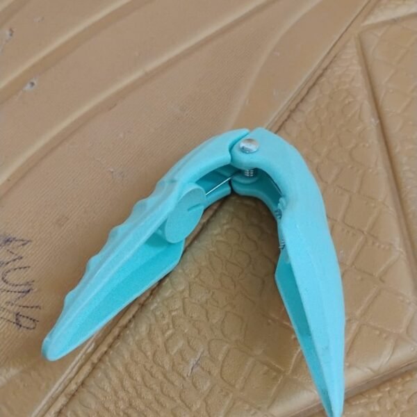 Nutcracker Chestnut Nuts Opener Clip (1 Pc)