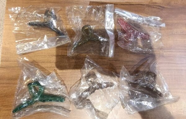 d453bc22-cc2f-4c90-9b5e-19ecc45ac3a9.jpg Hair Clutcher Clips (Mix Design, Multicolor / 12 Pc)