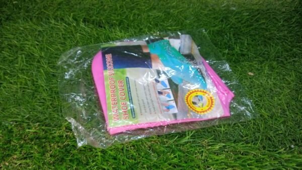 Non-Slip Silicone Rain Anti skid Waterproof Fordable Boot Shoe Cover (Mix Color)