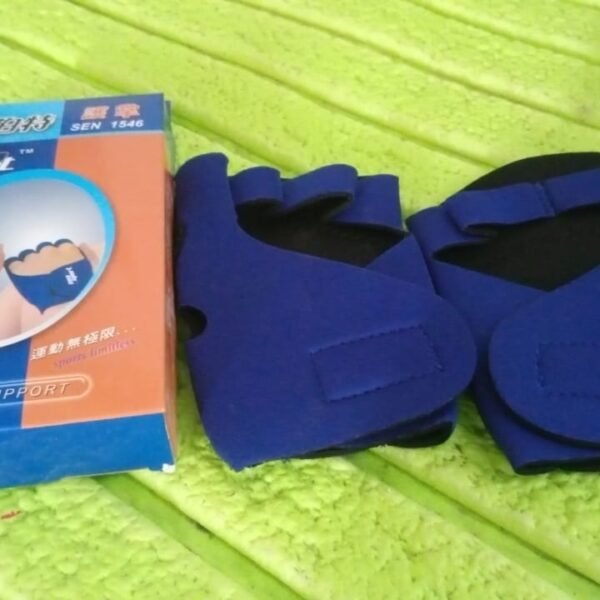 Palm Support Half-Finger Gym Training Gloves (1 Pair / With Color Box)