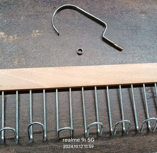 Space Saving 8 Hooks Wooden Hangers (1 Pc)