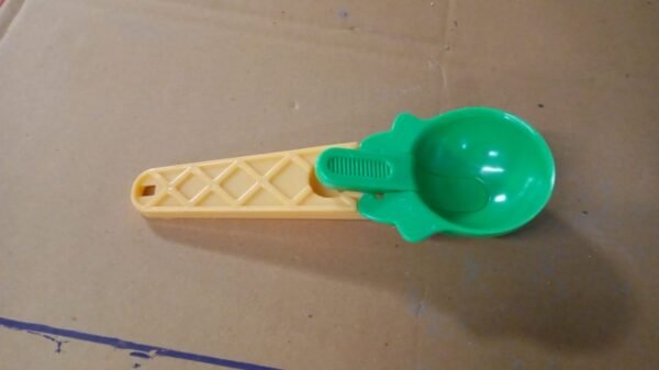 dfa7dea7-e870-4f5a-bd01-12a0d7d39930_c268fec1-b695-4806-a769-c07694935683.jpg 1-Piece Plastic Ice Cream & Watermelon Scooper with Trigger Dipper