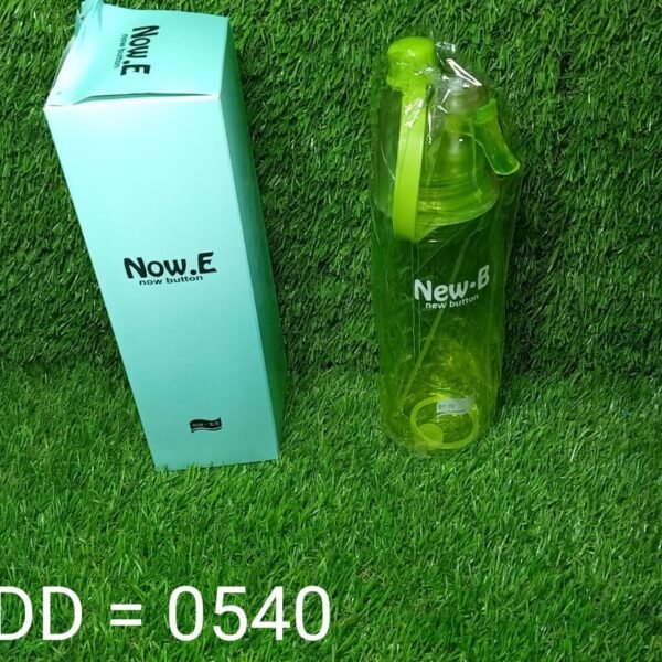 New Spray Portable Water Bottle (600ML)