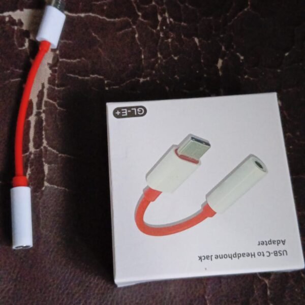 e60de139-7cb5-4a85-9519-a74aad4c2aa7.jpg USB Type C to Headphone Jack Audio Connector (1 Pc)