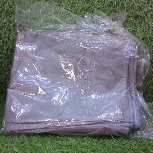 Foldable Non Woven Men's Coat Blazer Suit Cover men's coat blazer cover fold over breathable garment bag suit cover.