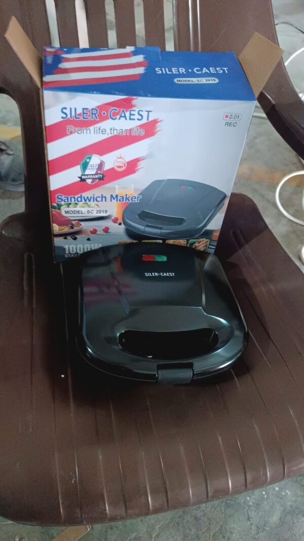 f22e1db1-a382-444c-a09d-1f1eab86a28f.jpg Sandwich Maker – Non-Stick Plates & Indicator Lights for Easy Home Cooking
