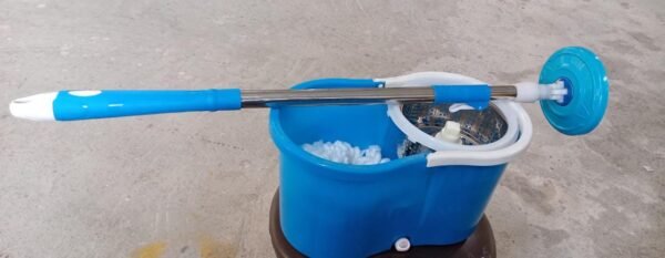 f49e5791-f69c-4e58-a8ad-ab0bb9133f09.jpg Spin Floor Cleaning Easy Advance Tech Bucket Mop with 2 Microfiber Refill