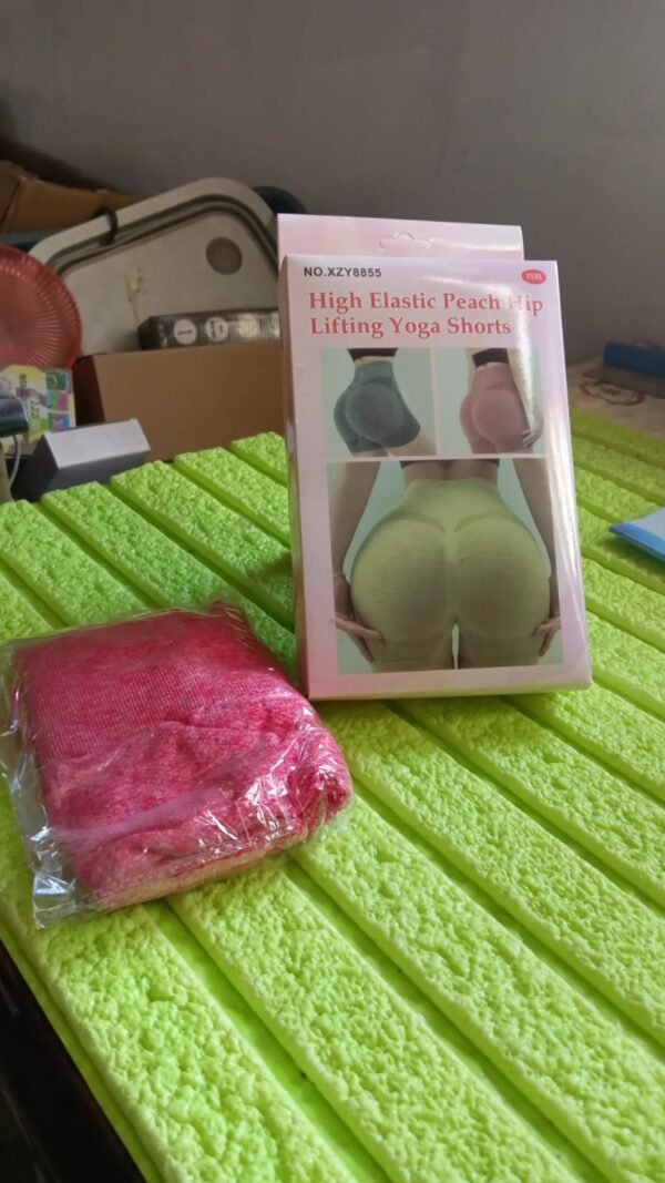 f64152d5-522e-417d-aff8-41f9544a924c.jpg High Elastic Peach hip Lifting Yoga Shorts