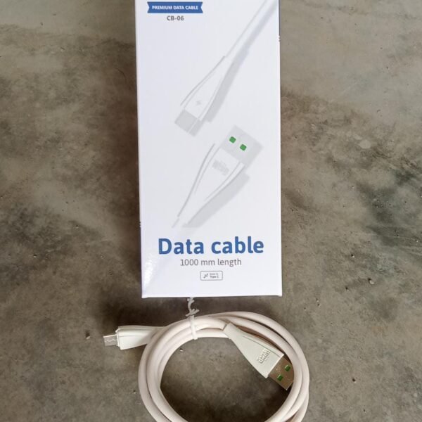f791dde0-254d-4c91-bf7f-9bc78336f072.jpg Type C data cable with 2.4Amp Rapid Charging (1000mm)