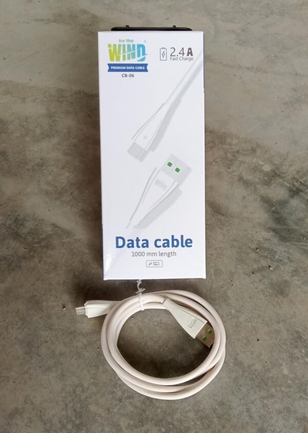 f791dde0-254d-4c91-bf7f-9bc78336f072.jpg Type C data cable with 2.4Amp Rapid Charging (1000mm)