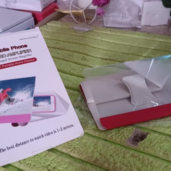 3D HD Mobile Phone Screen Magnifier Amplifier (1 Pc / 10 Inch)