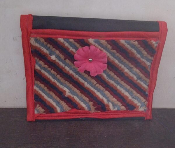 f8dbaeb0-5d3b-499c-b45c-d83381932d36.jpg Foldable Hanging Organizer with 3 Pockets - Wall Hanging Letter Holder