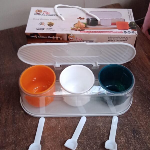 Home Kitchen 3 Grid Seasoning Spice / Masala Box Kit with Spoon (Multicolor / 1 Set)